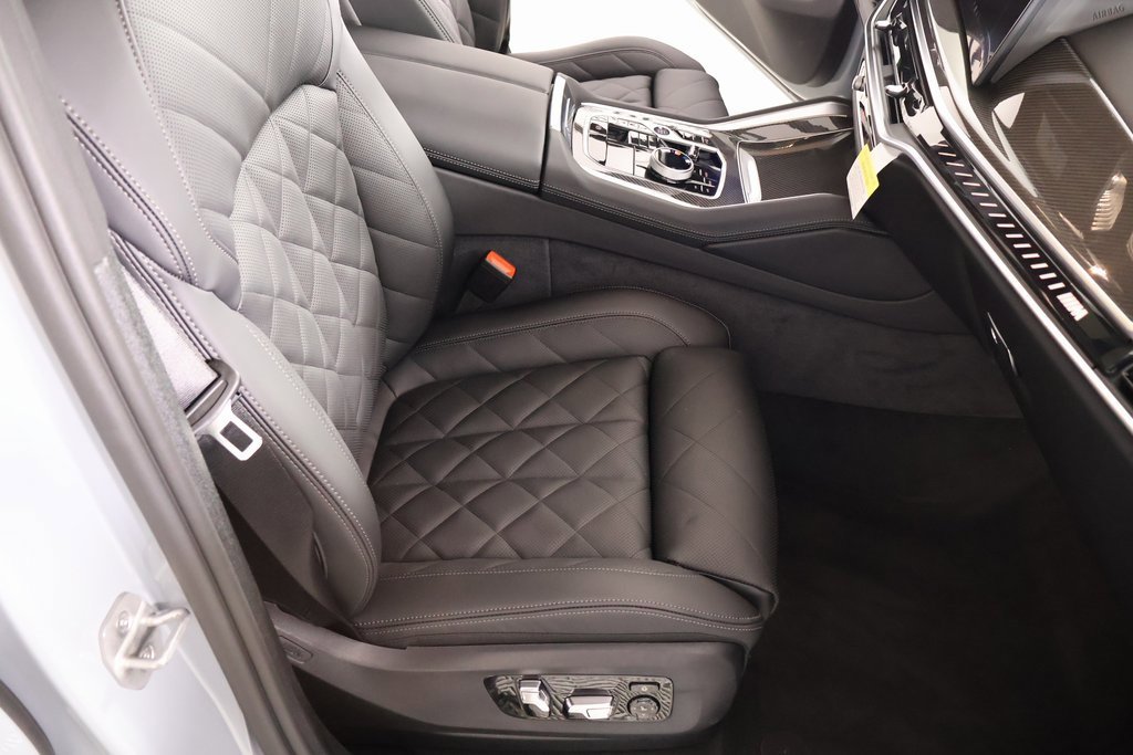 New 2026 BMW X6 M60i image 14