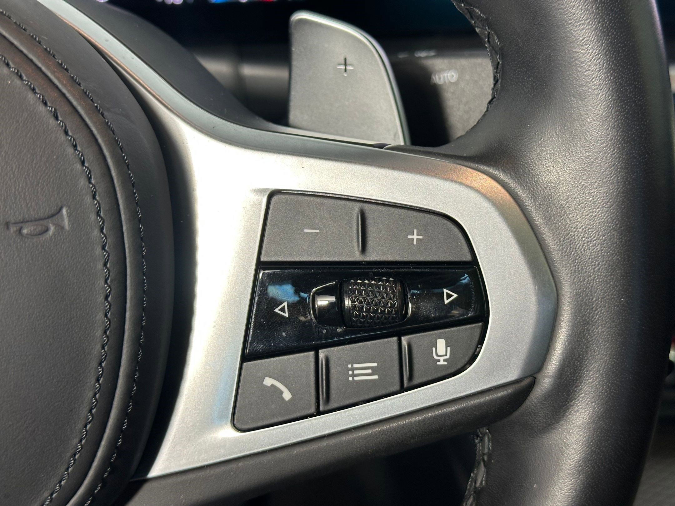 Certified 2023 BMW 330i Sedan w/ M Sport Package image 26