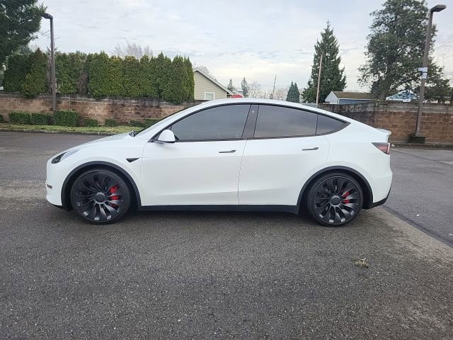 Used 2022 Tesla Model Y Performance image 2