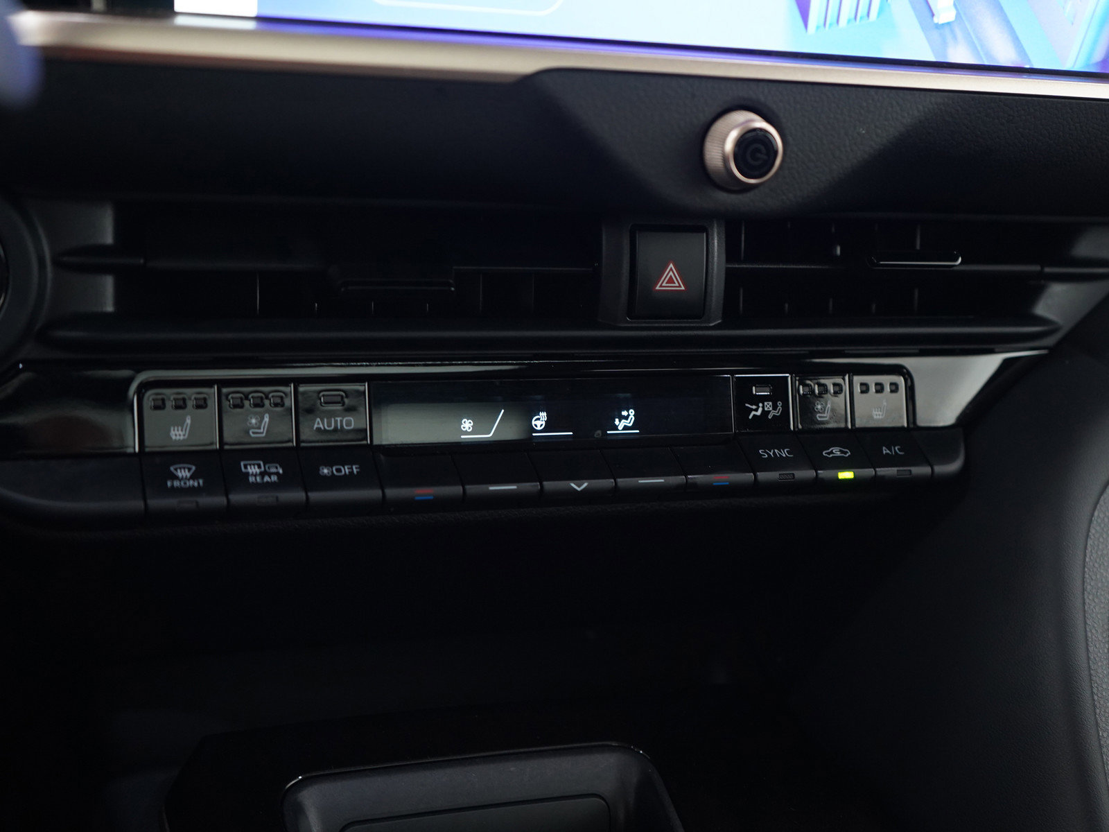 Used 2024 Toyota Crown Limited AWD/4WD image 19