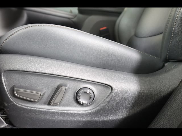 Used 2025 Toyota Sienna Limited AWD/4WD image 39