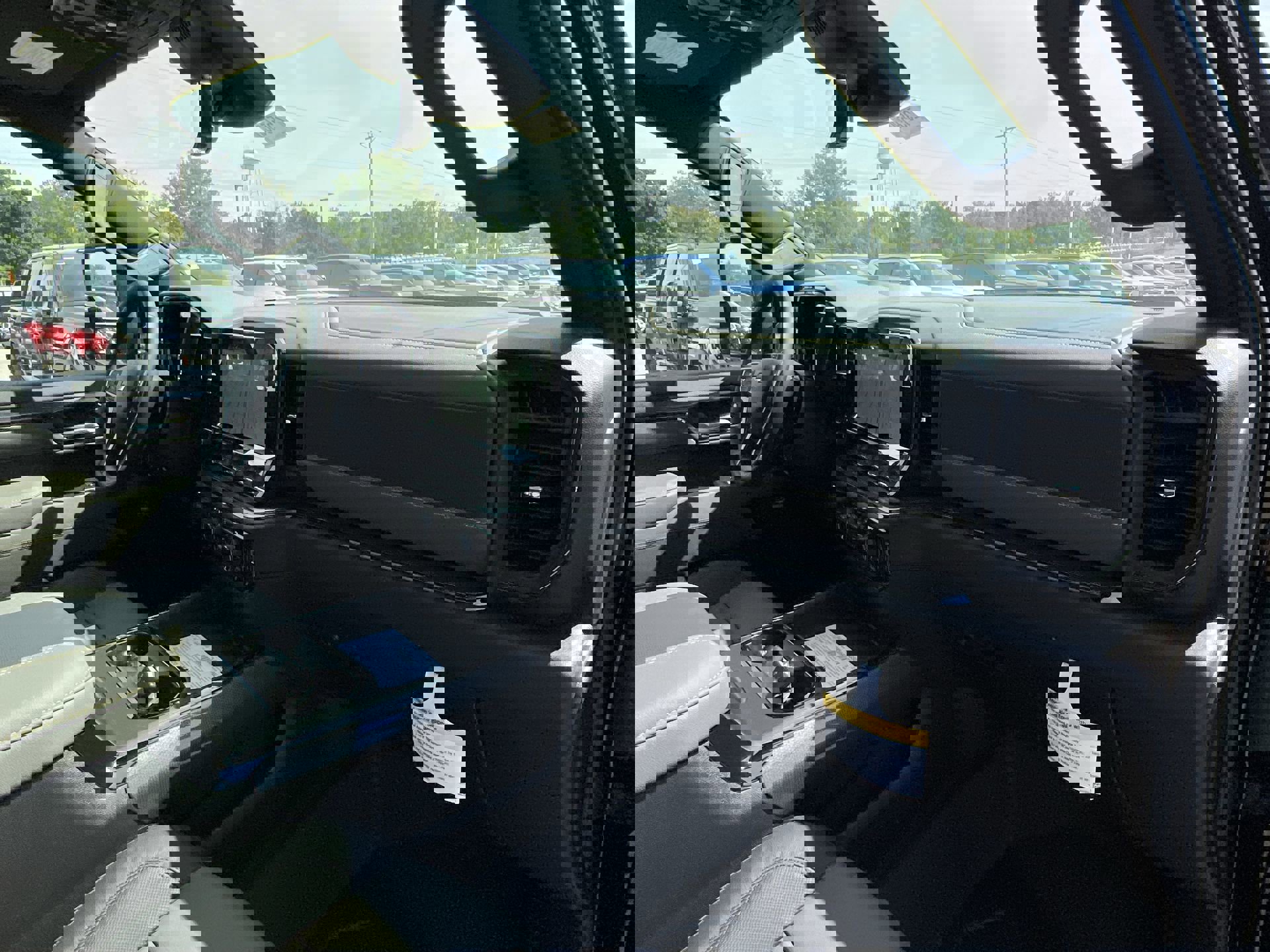 New 2025 Chevrolet Silverado 2500 ZR2 w/ Technology Package image 66