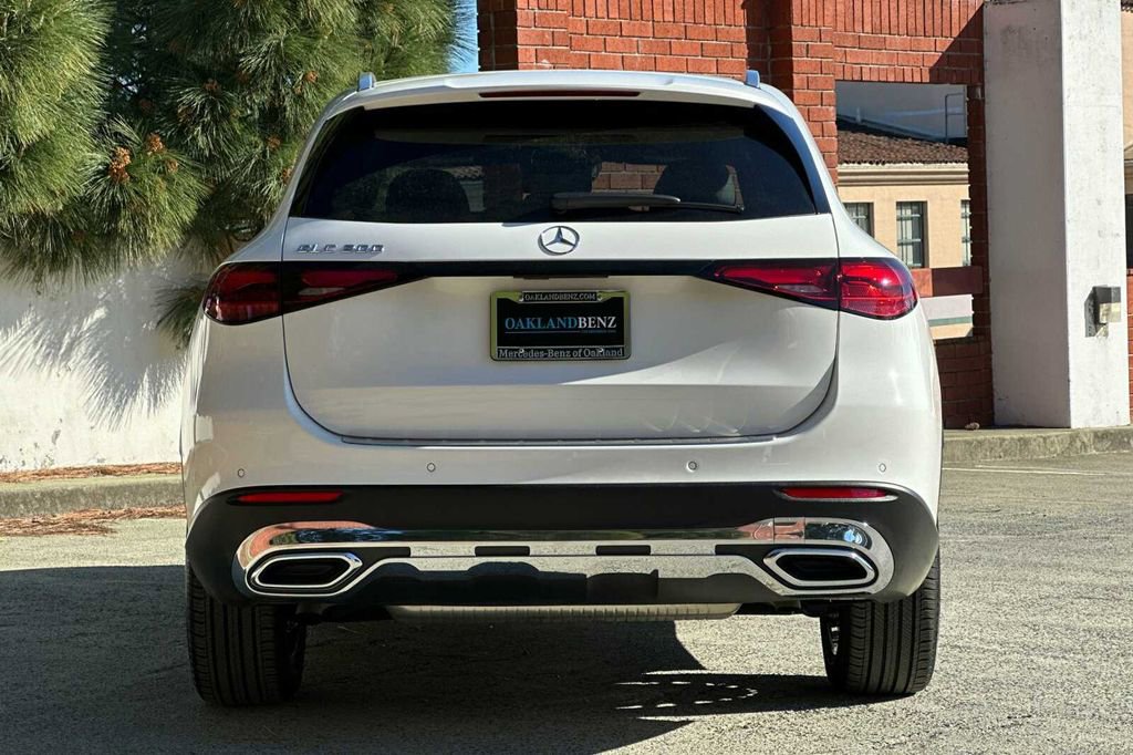 Certified 2026 Mercedes-Benz GLC 300 image 5