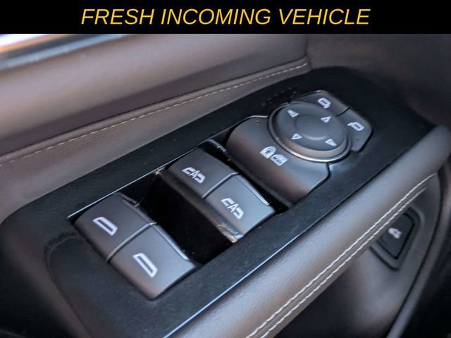 Used 2025 Cadillac CT4 Premium Luxury RWD image 17
