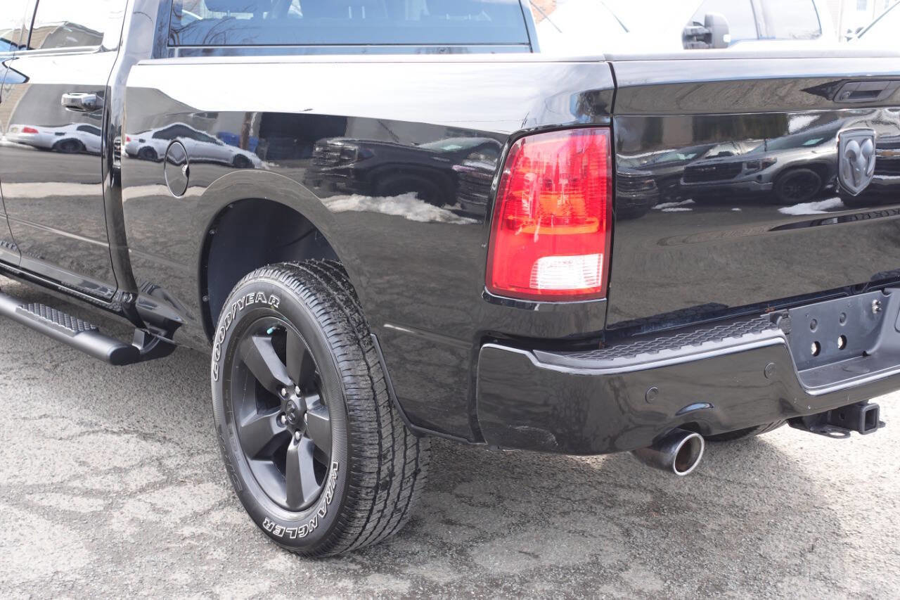 Used 2022 RAM 1500 Classic SLT w/ Electronics Convenience Group image 9