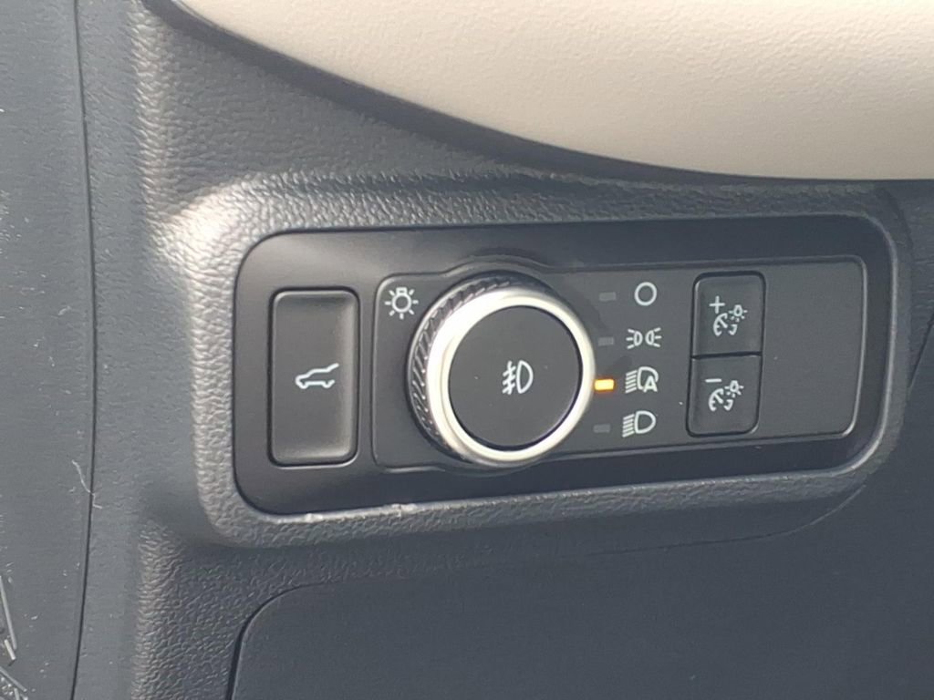 New 2026 Ford Explorer Active image 18