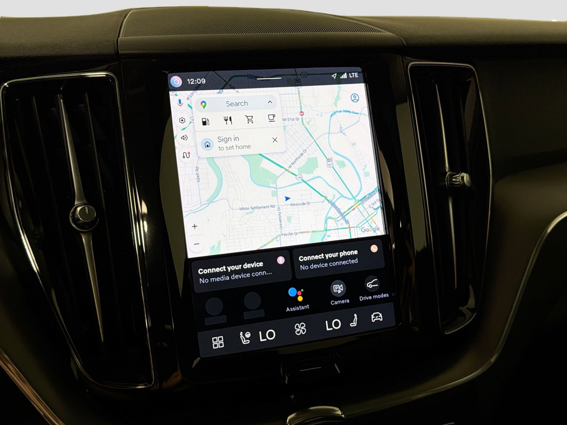 Certified 2023 Volvo XC60 B5 Core image 13