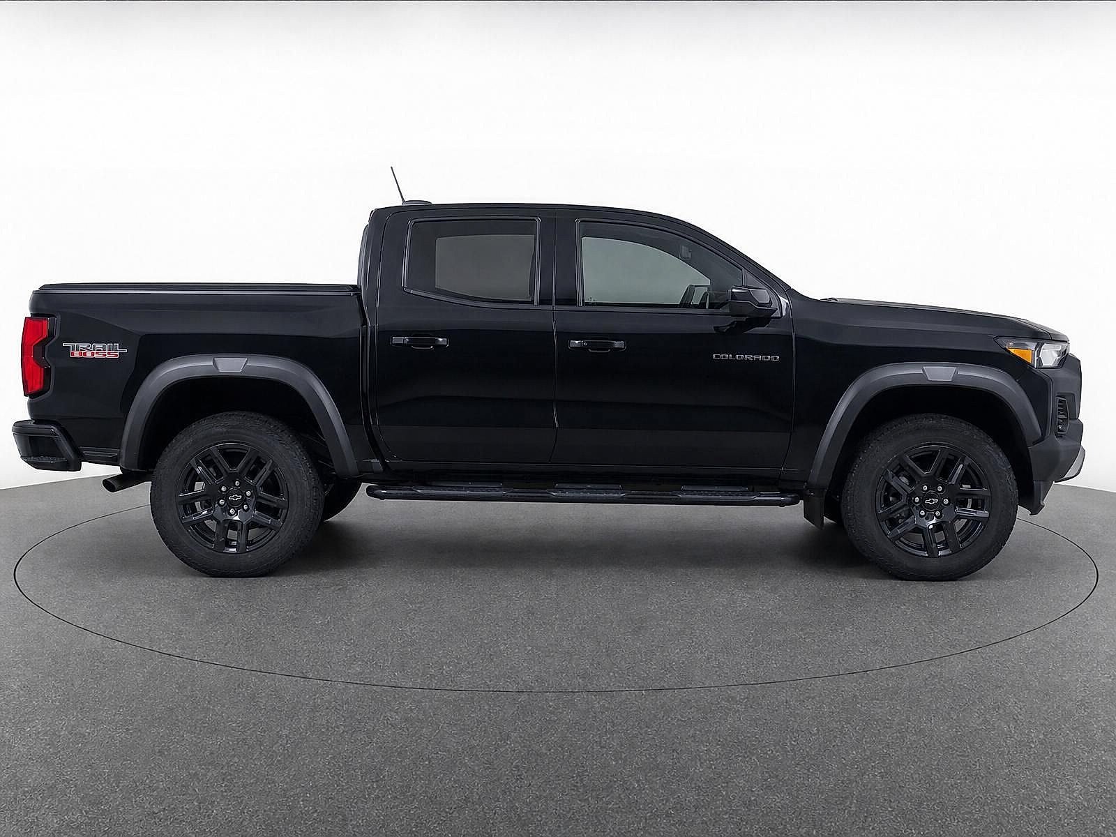 Used 2023 Chevrolet Colorado Trail Boss AWD/4WD image 8