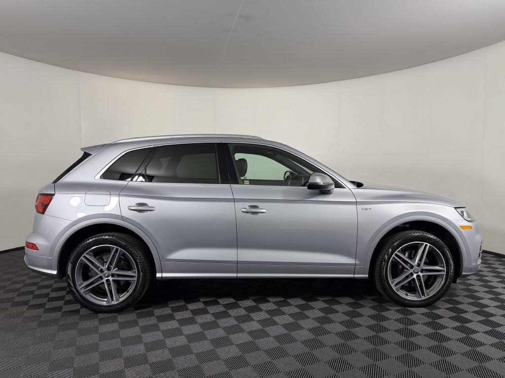 Used 2018 Audi SQ5 Premium Plus w/ Navigation Package AWD/4WD image 4