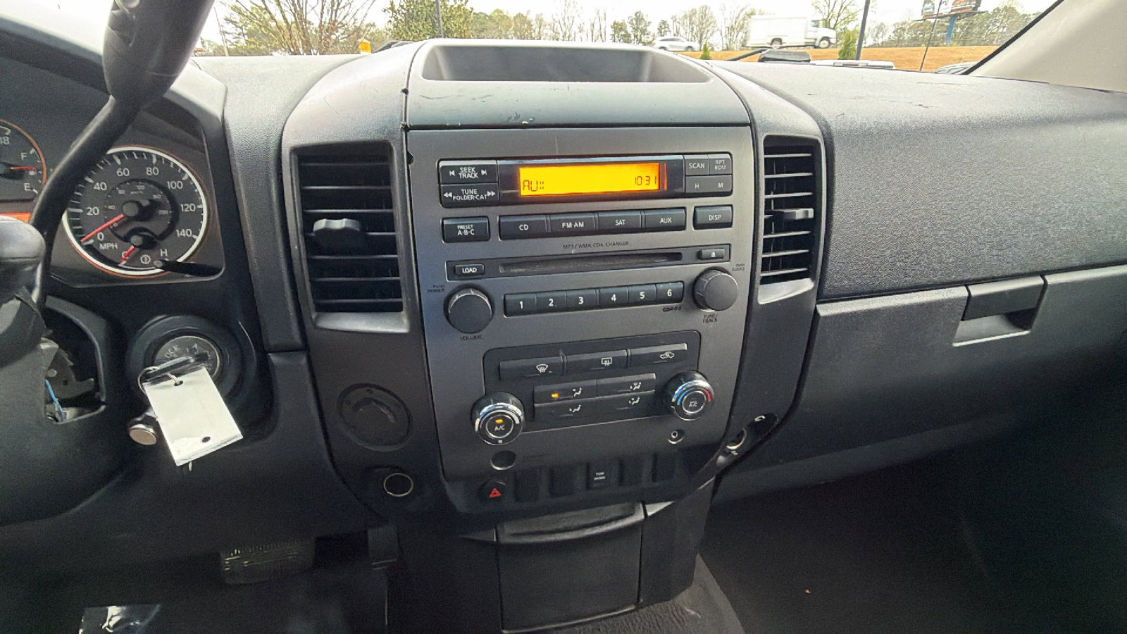 Used 2008 Nissan Titan XE image 28