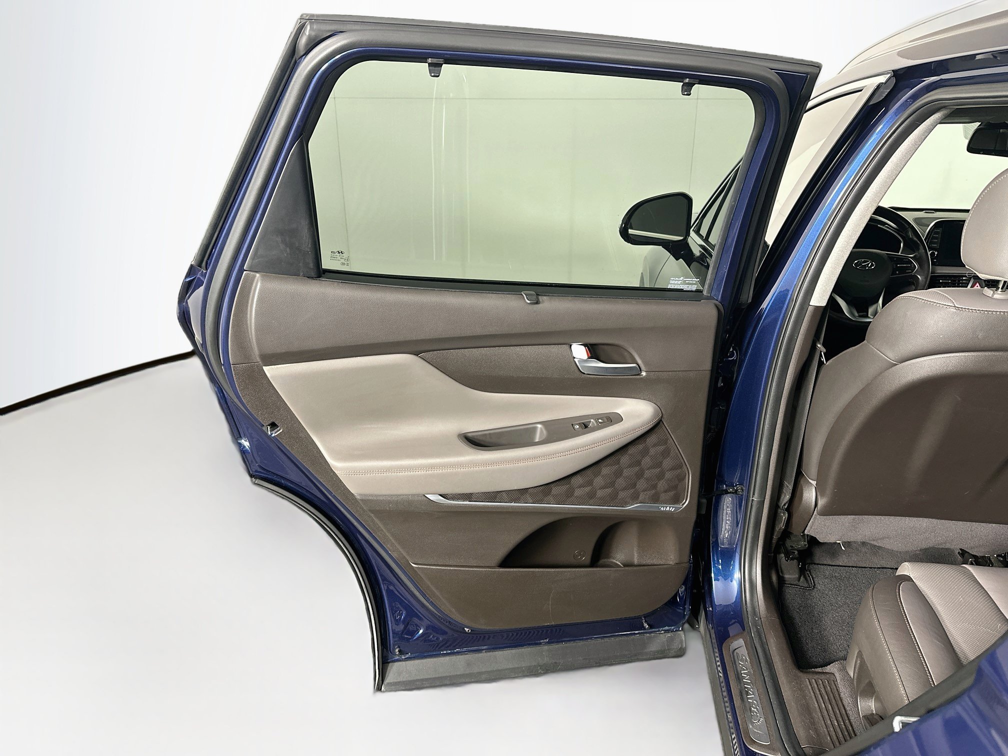 Used 2020 Hyundai Santa Fe Limited w/ Cargo Package FWD image 26