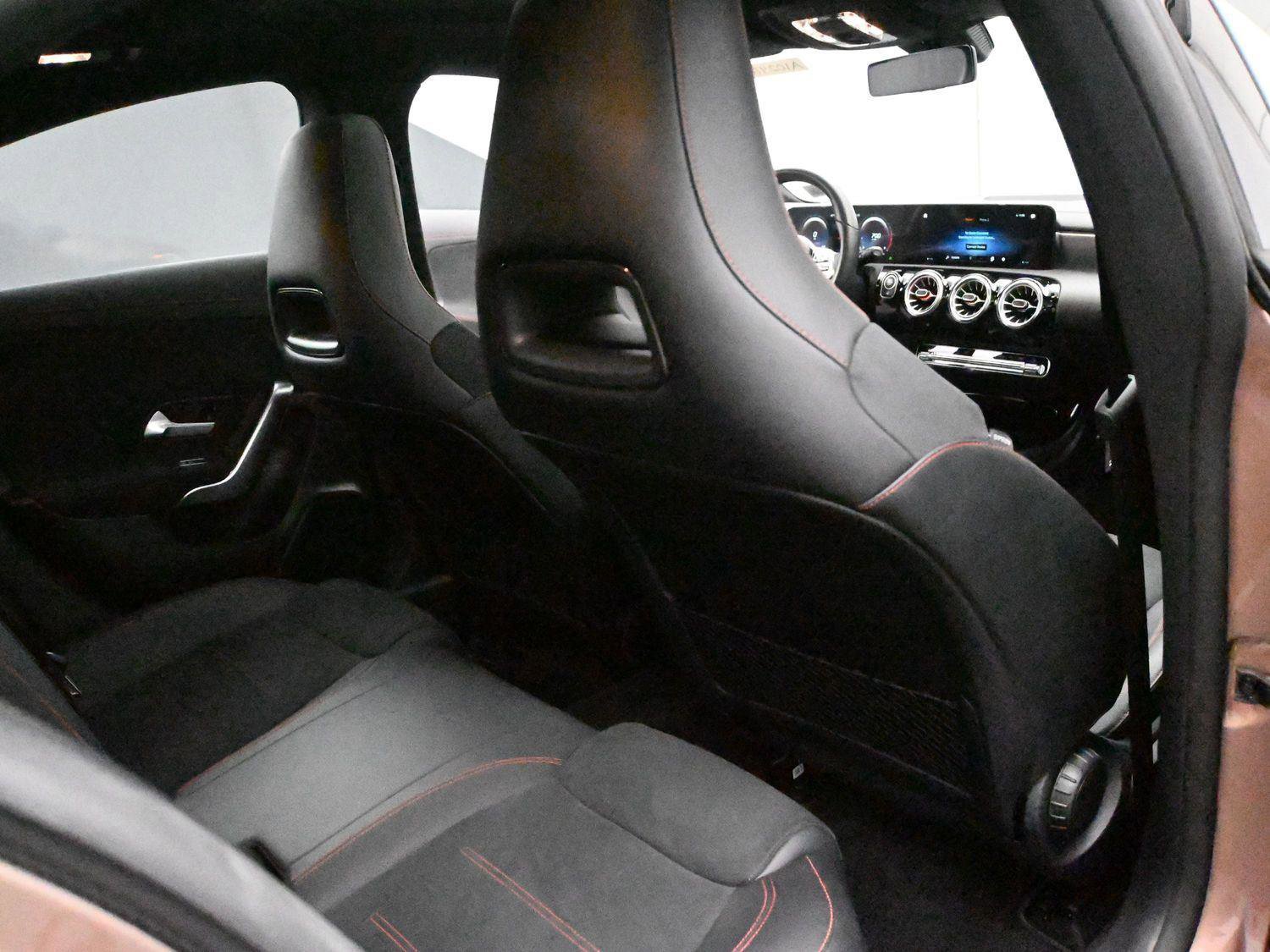 Used 2022 Mercedes-Benz CLA 250 4MATIC image 25