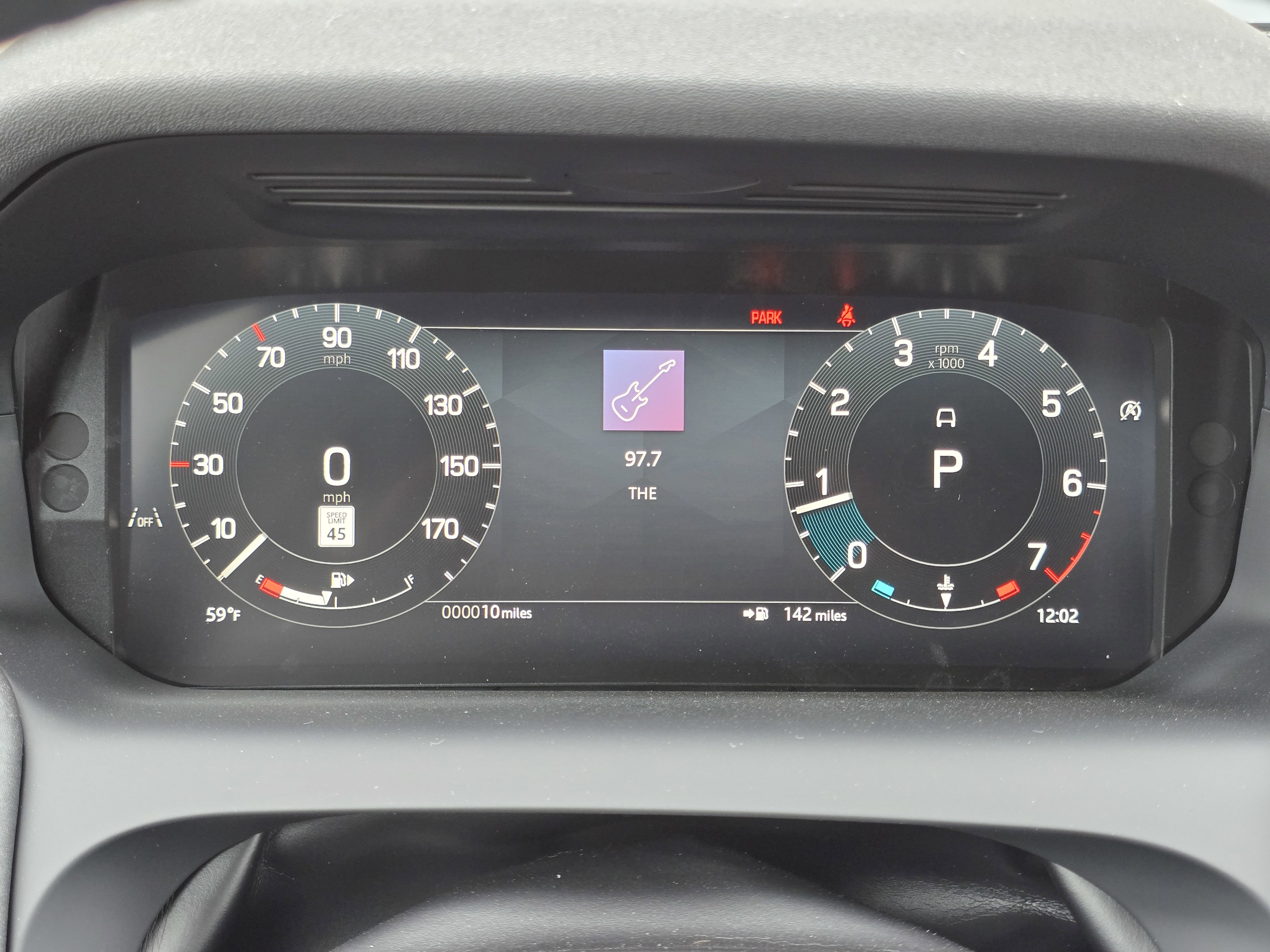 New 2025 Land Rover Discovery Sport S image 29