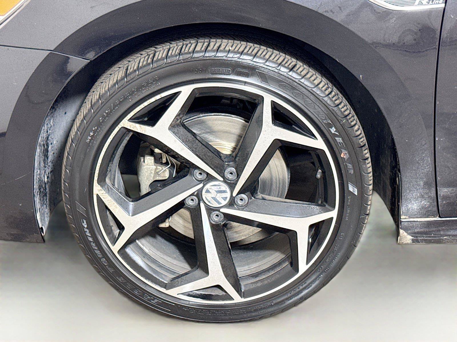 Used 2020 Volkswagen Passat 2.0T R-Line FWD image 28