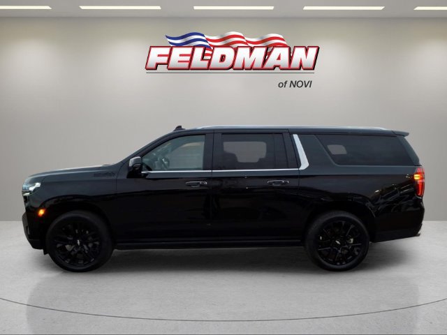 Used 2023 Chevrolet Suburban High Country w/ Premium Package AWD/4WD image 2