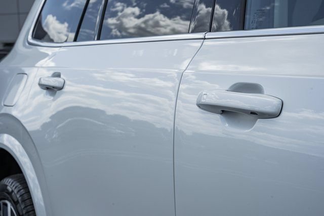 Used 2026 Volvo XC90 B6 Ultra w/ Protection Package AWD/4WD image 15