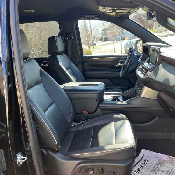 Used 2023 Chevrolet Tahoe Premier image 5