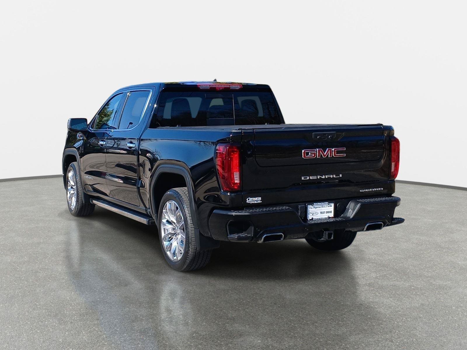Used 2024 GMC Sierra 1500 Denali AWD/4WD image 10