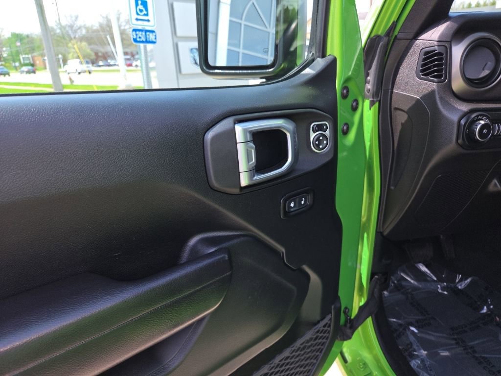 Certified 2019 Jeep Wrangler Unlimited Sport S AWD/4WD image 15