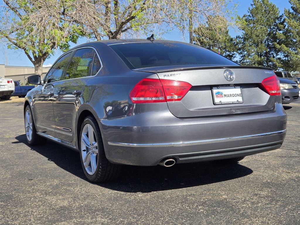 Used 2014 Volkswagen Passat TDI SEL Premium image 3