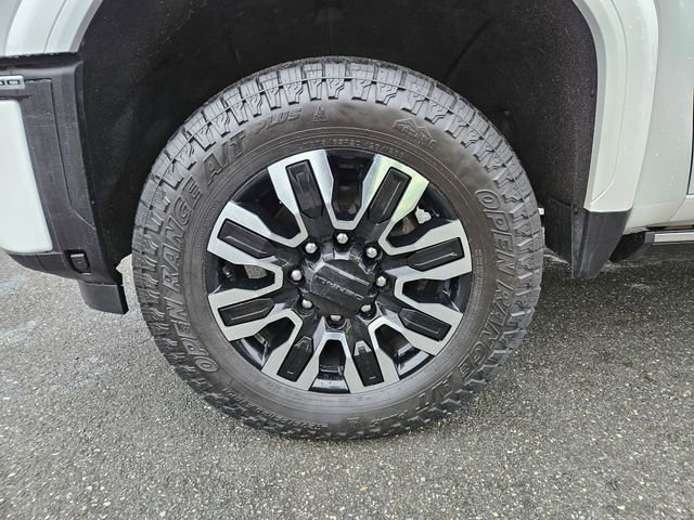 Used 2024 GMC Sierra 3500 Denali Ultimate AWD/4WD image 9