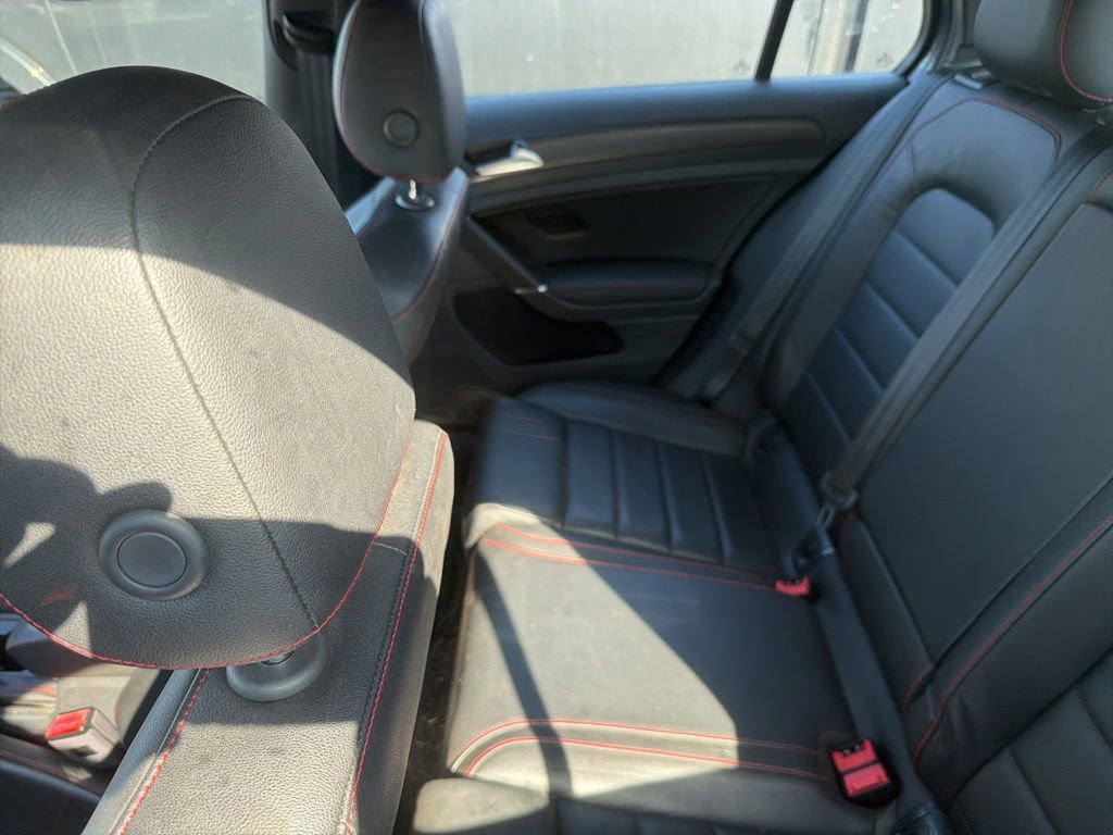 Used 2018 Volkswagen GTI SE FWD image 7