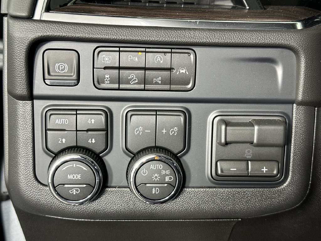 New 2026 Chevrolet Tahoe Z71 w/ Z71 Off-Road Package AWD/4WD image 19