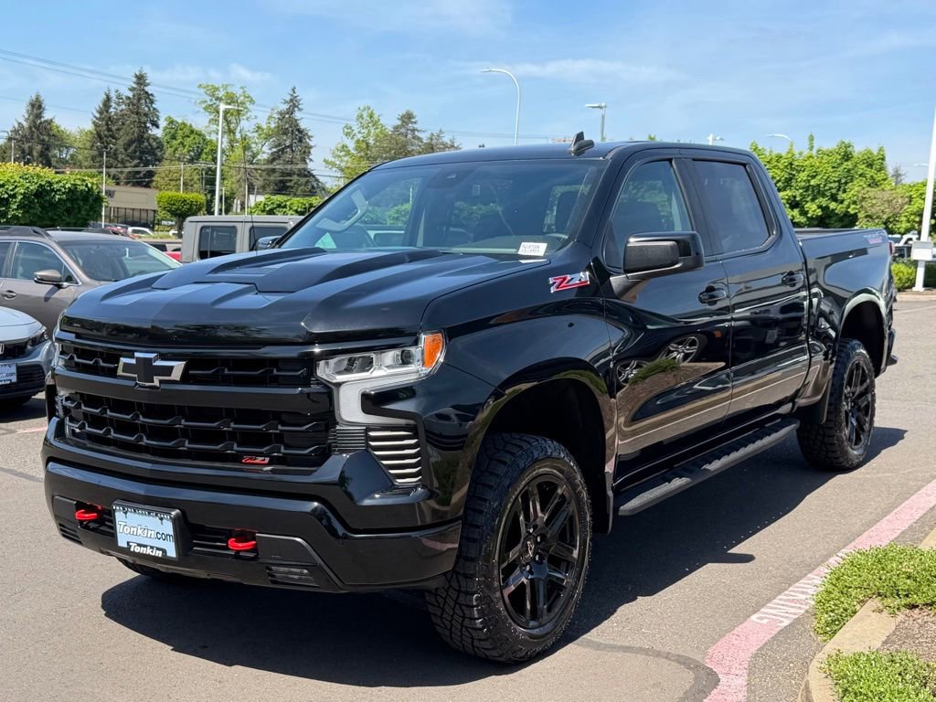 Used 2023 Chevrolet Silverado 1500 LT Trail Boss w/ Protection Package AWD/4WD image 4