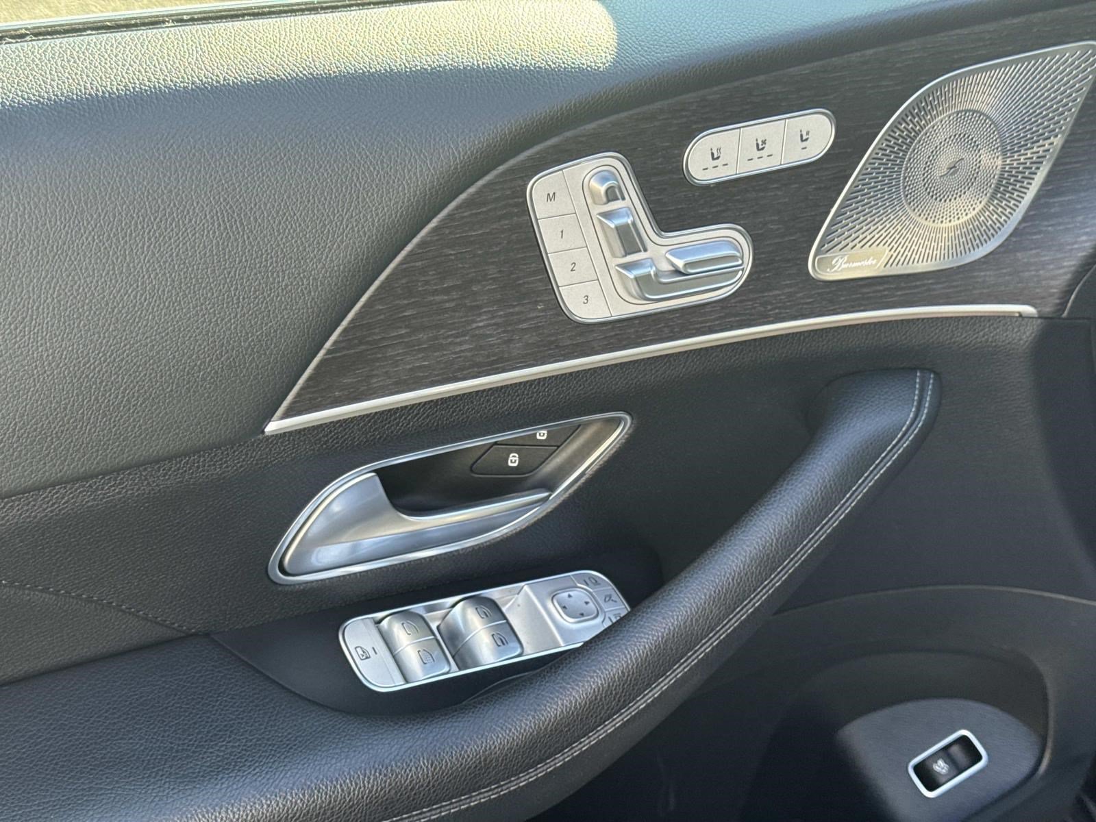 Used 2022 Mercedes-Benz GLS 450 4MATIC image 18