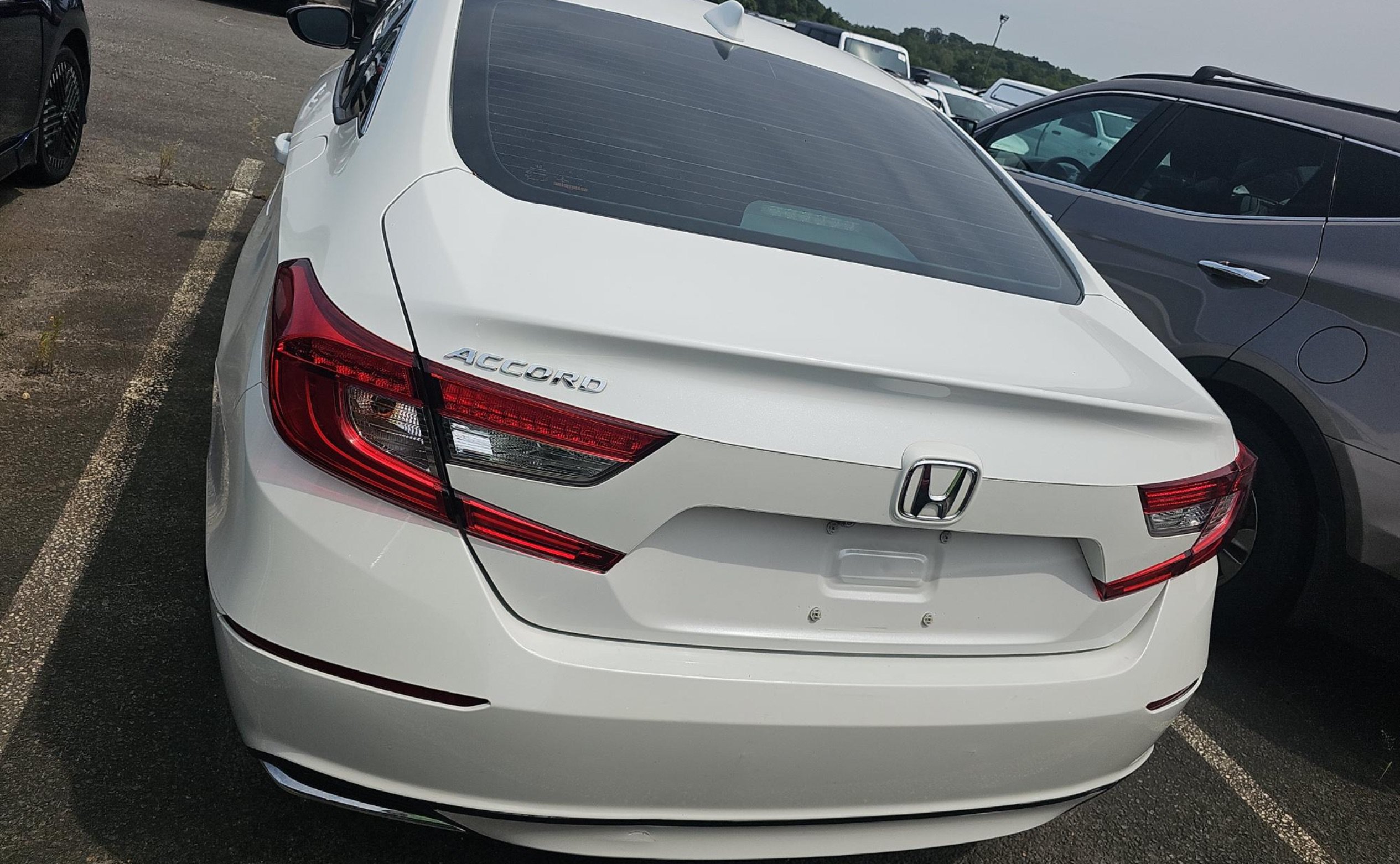 Used 2019 Honda Accord LX image 5