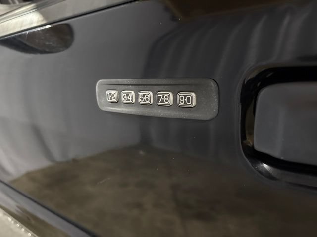 Used 2001 Ford Explorer Sport Trac 4x4 image 3
