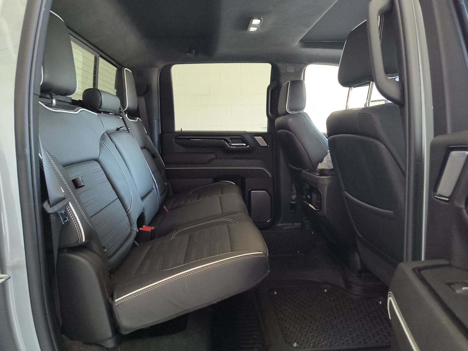 Used 2024 GMC Sierra 2500 AT4X AWD/4WD image 28