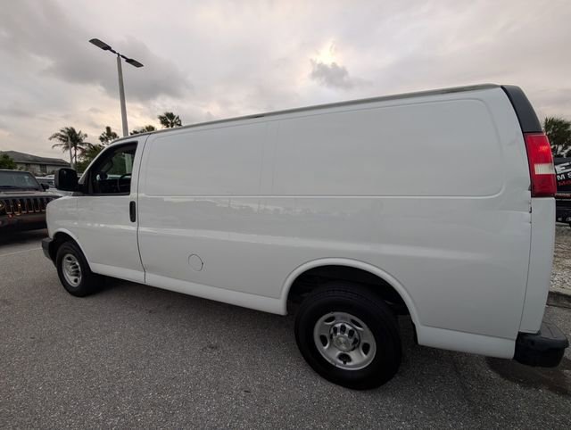 Used 2021 Chevrolet Express 2500 w/ Communications Package image 7