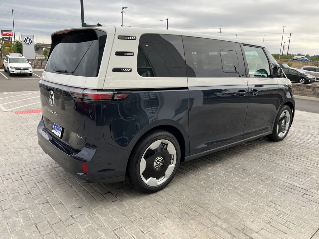 New 2025 Volkswagen ID. Buzz Pro S Plus AWD/4WD image 5
