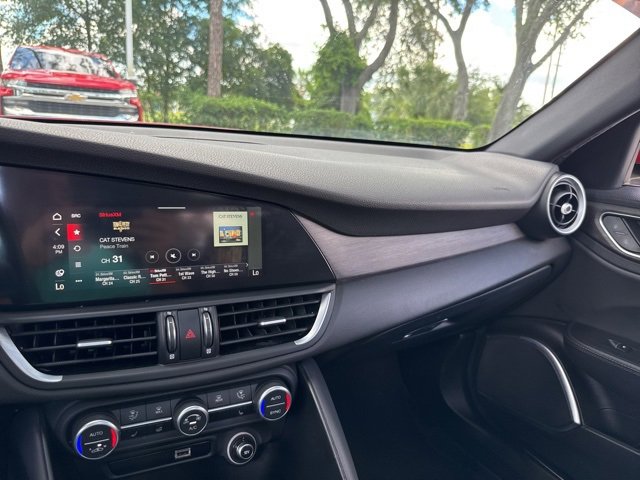 Used 2022 Alfa Romeo Giulia Ti image 41