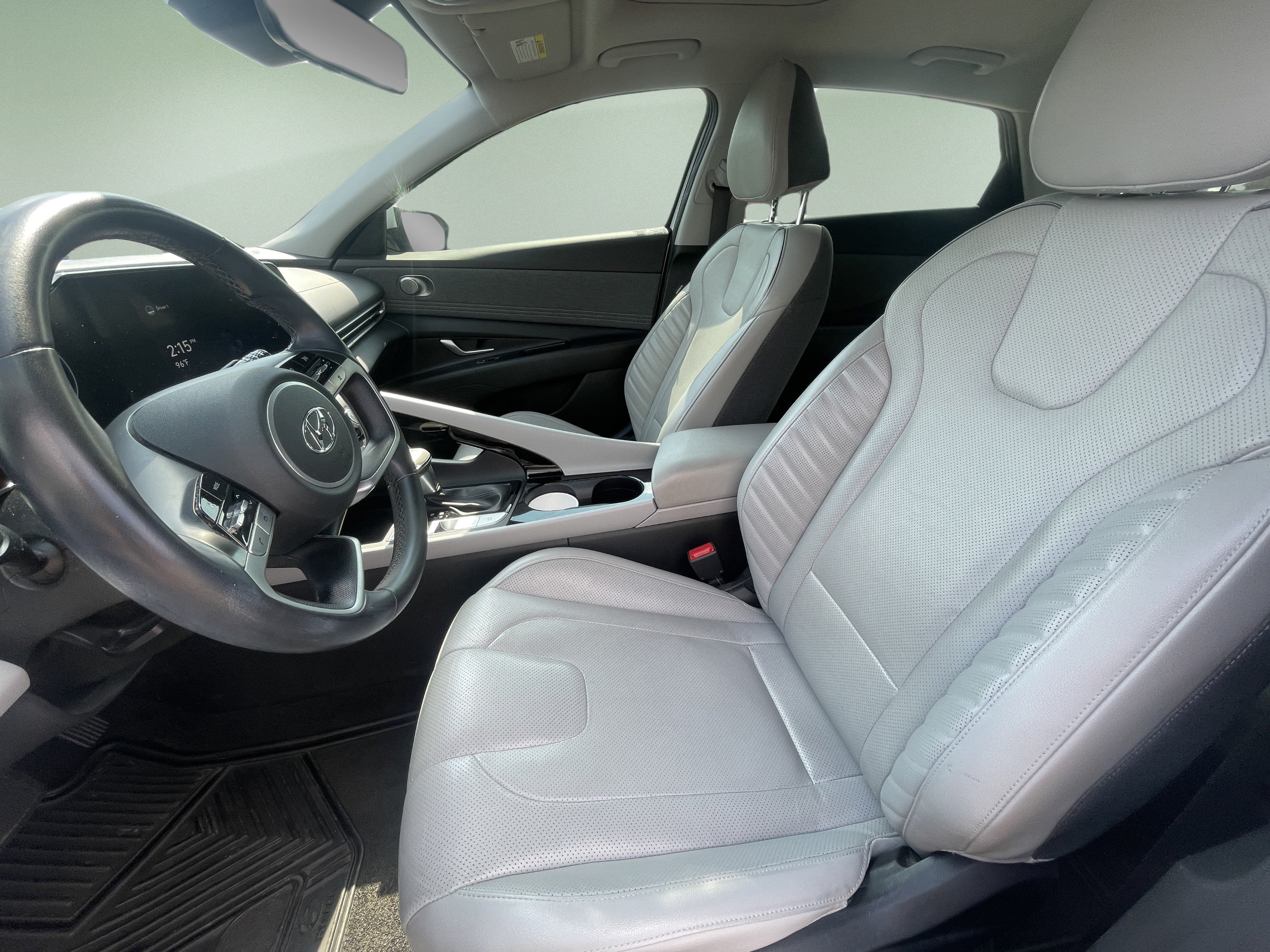 Used 2021 Hyundai Elantra Limited FWD image 9