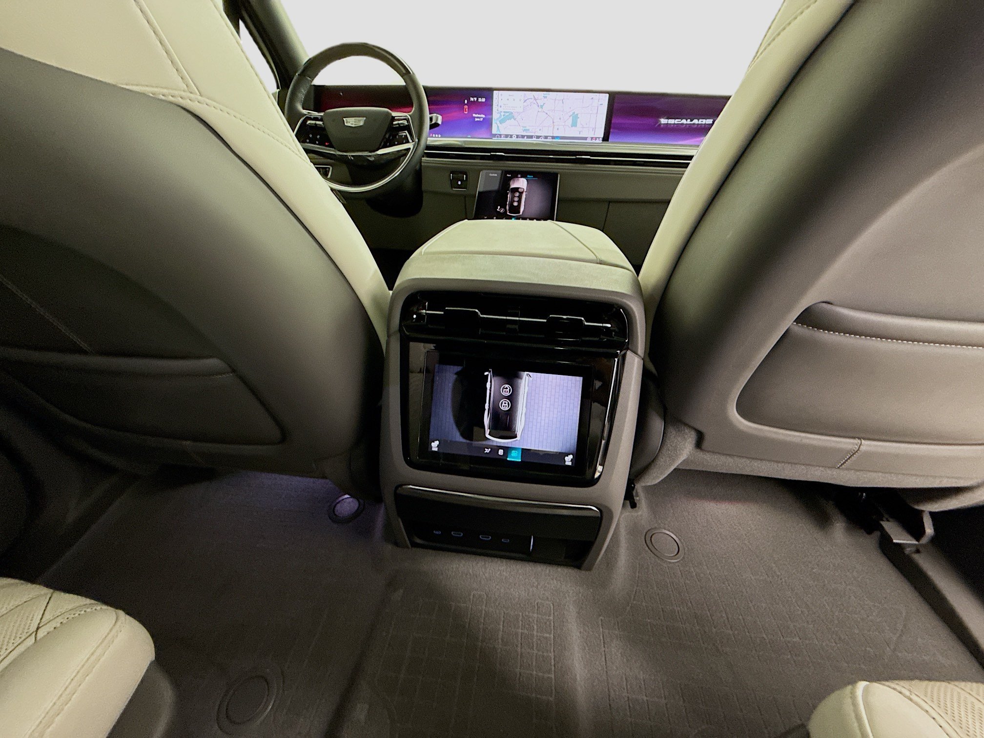 Used 2025 Cadillac Escalade IQ Sport 1 w/ Smart Trailering package AWD/4WD image 37