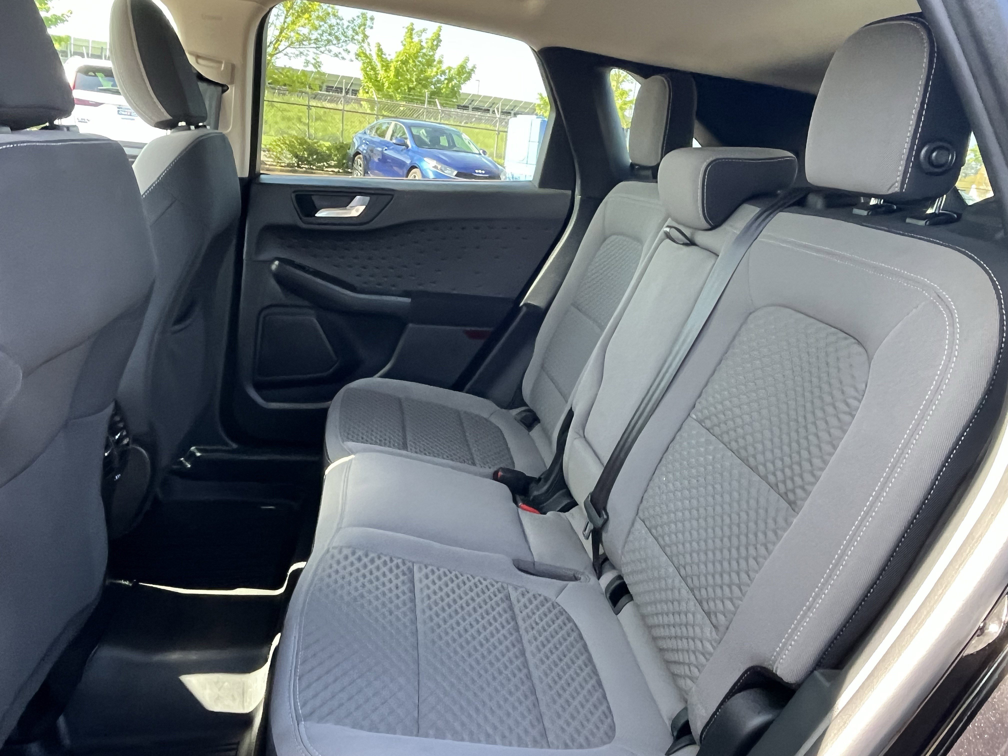 Used 2020 Ford Escape SE FWD image 14