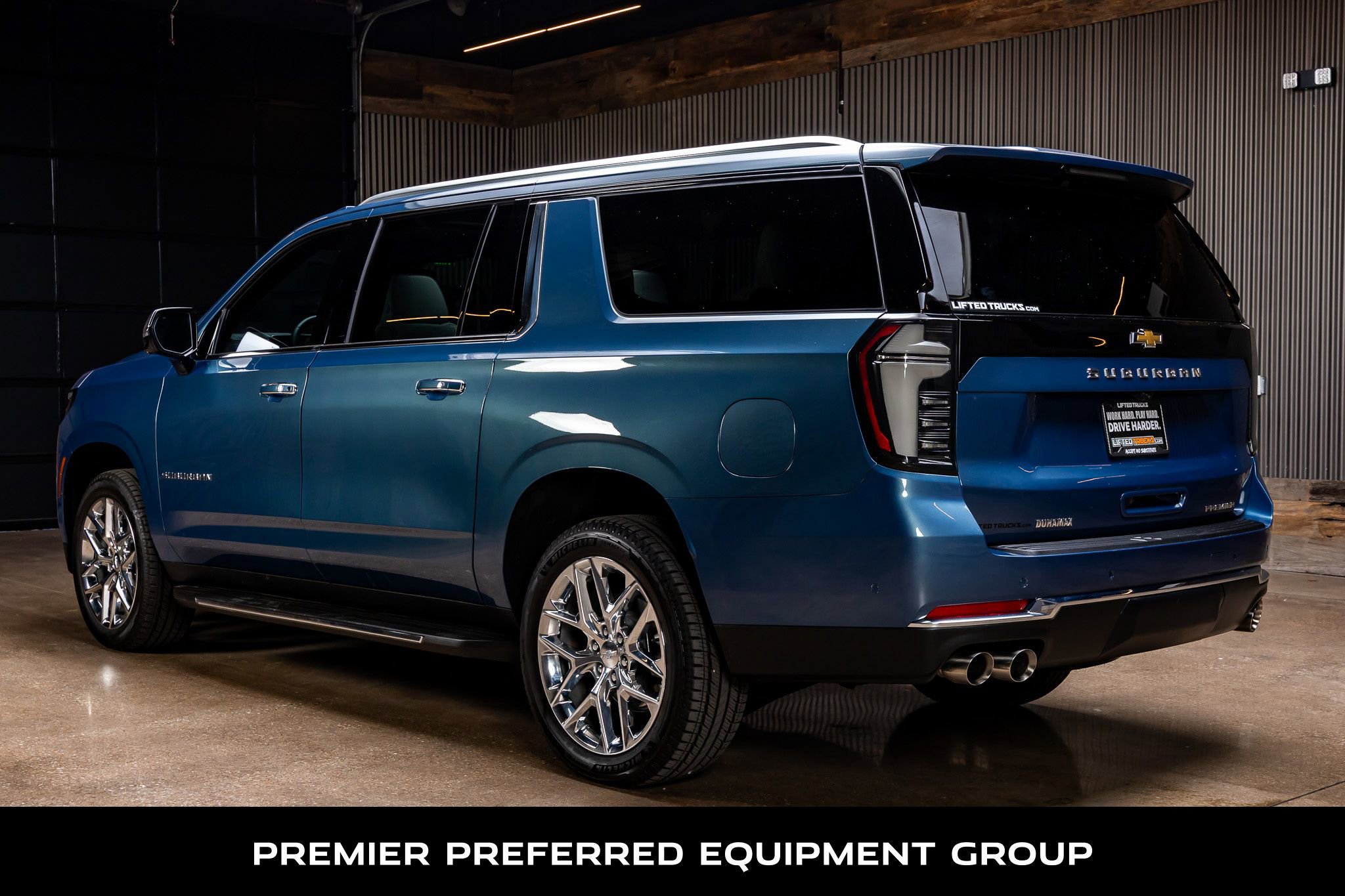 Used 2025 Chevrolet Suburban Premier w/ Sun And Tow Package image 6