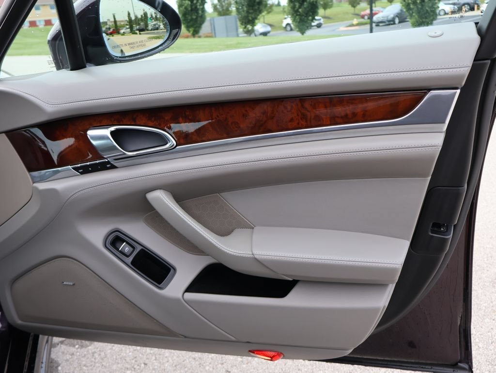 Used 2013 Porsche Panamera GTS AWD/4WD image 12