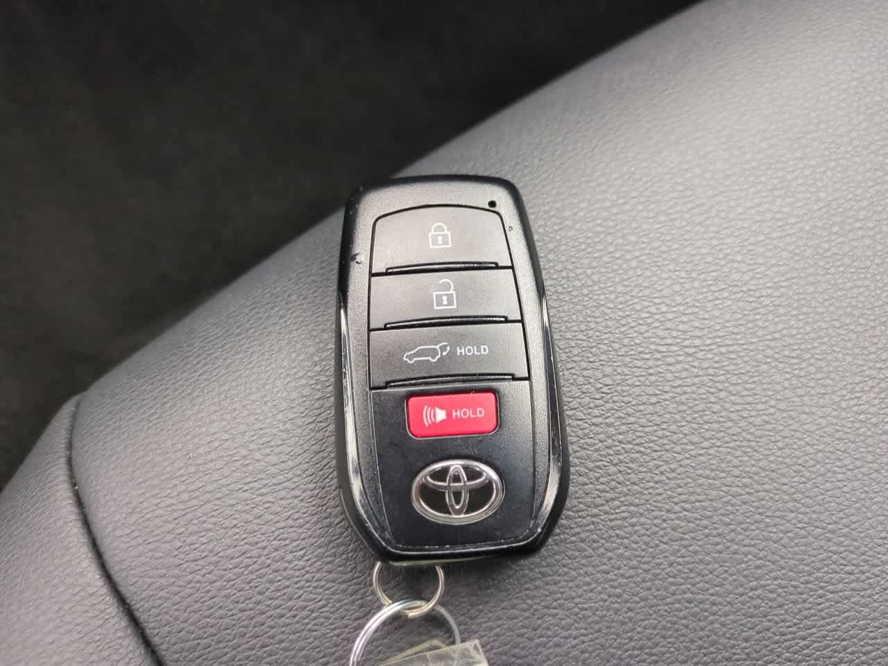 Certified 2023 Toyota Corolla Cross XLE w/ Convenience Package FWD image 28