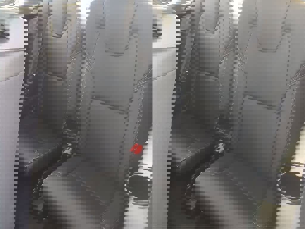 Certified 2025 Volvo XC90 T8 Ultra w/ Protection Package Premier image 20