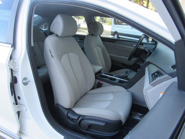 Used 2017 Hyundai Sonata Plug-In Hybrid image 20