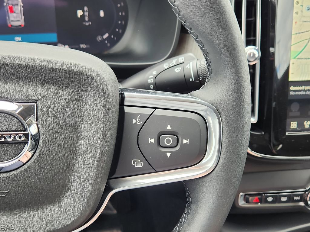 New 2026 Volvo XC40 B5 Core w/ Climate Package image 17