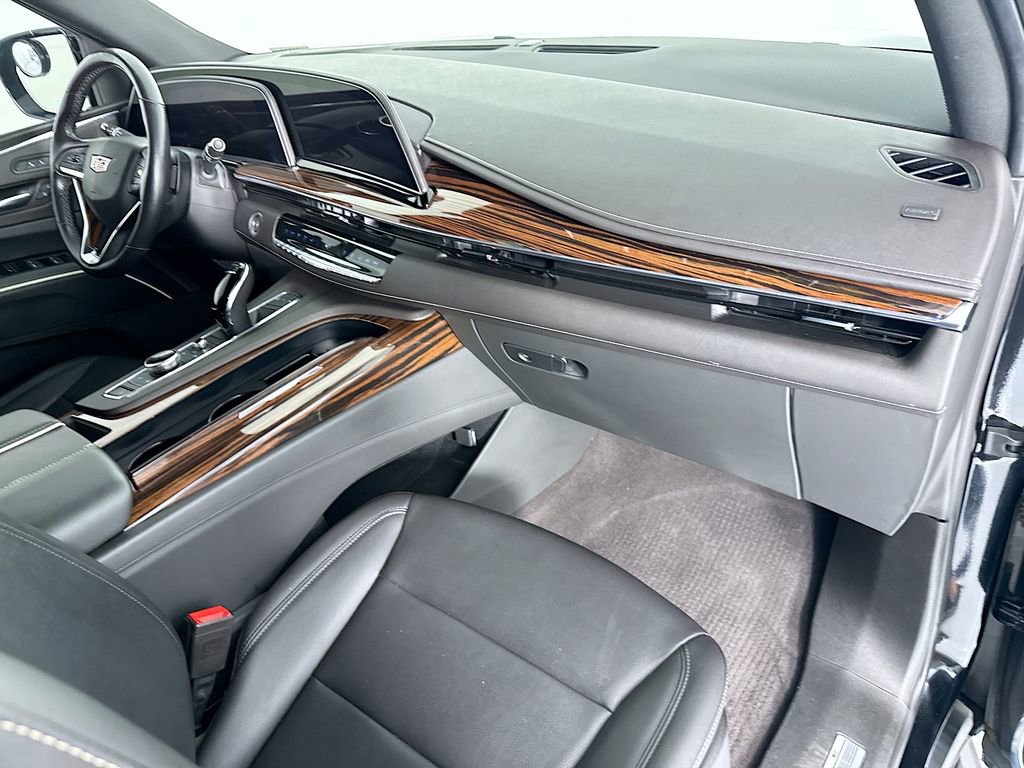 Used 2023 Cadillac Escalade ESV Luxury AWD/4WD image 18