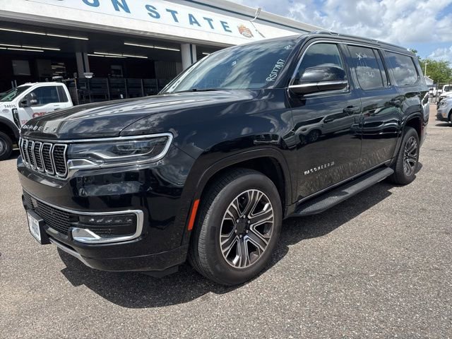 Used 2024 Jeep Wagoneer L Series II w/ Flexible Seating Group image 2