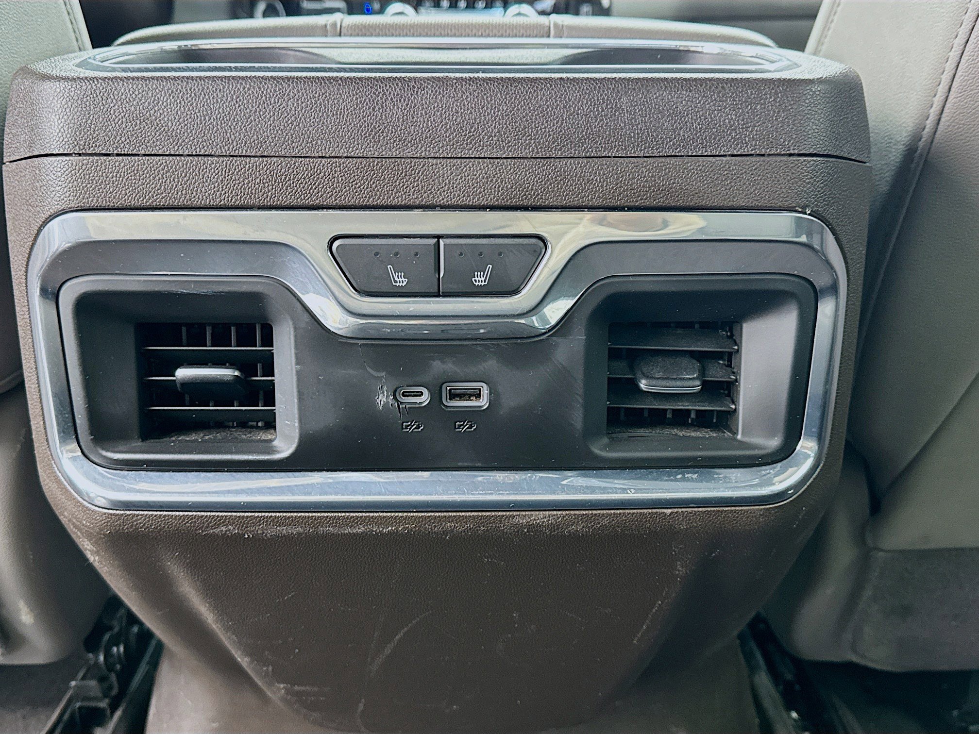 Used 2024 GMC Sierra 2500 SLT w/ SLT Premium Package image 17