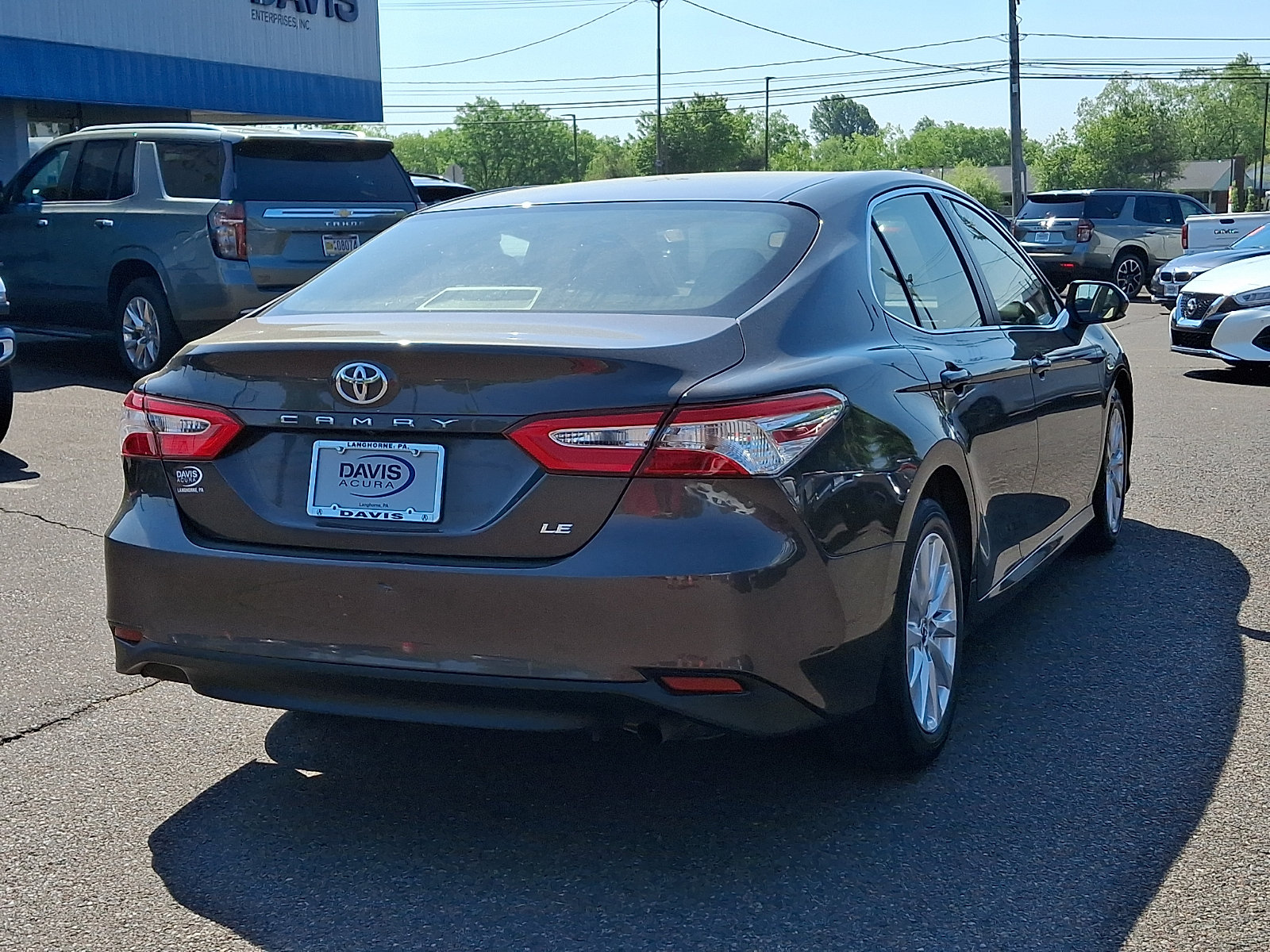 Used 2018 Toyota Camry LE w/ Convenience Package FWD image 4