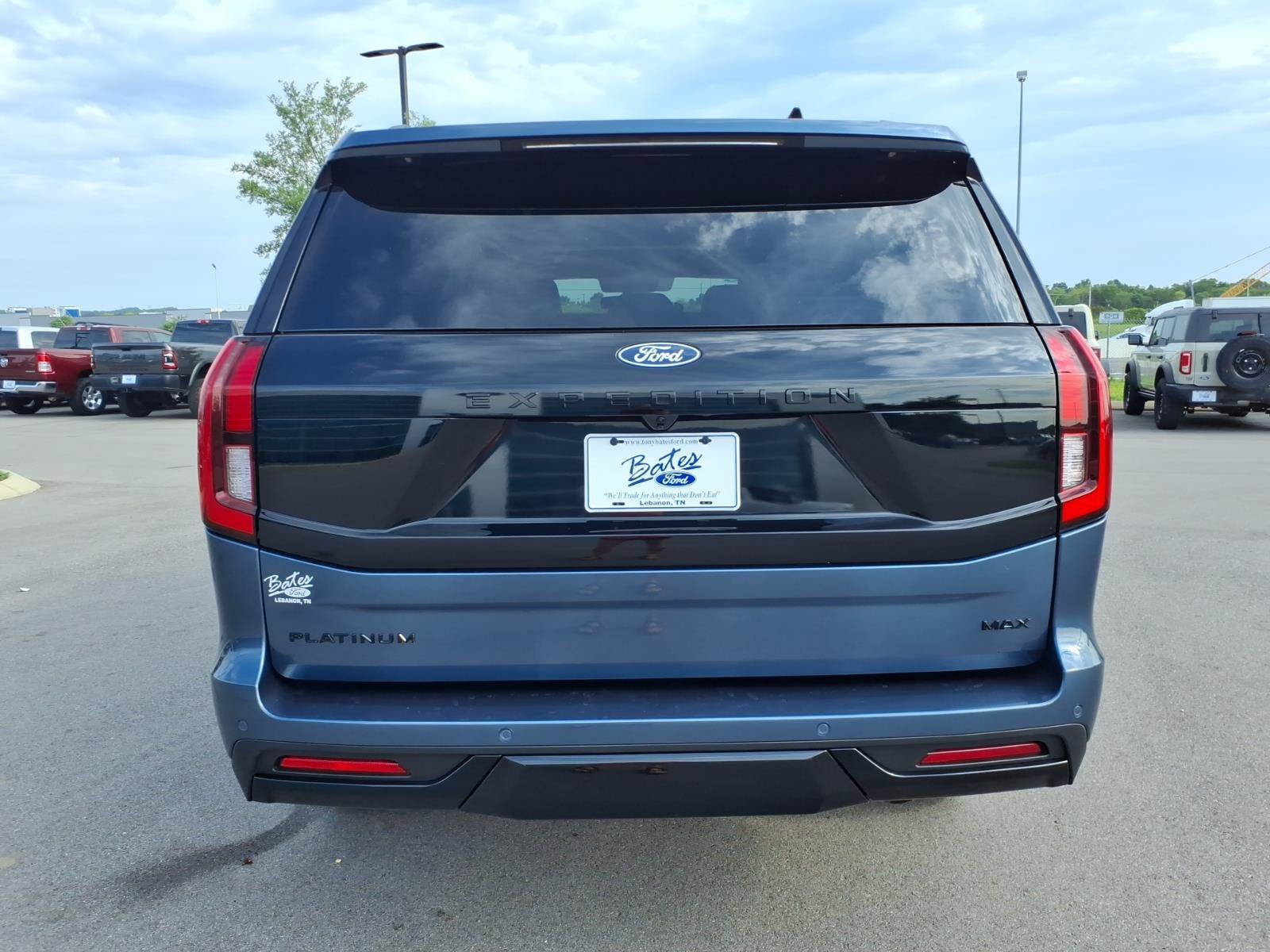 New 2027 Ford Expedition Max Platinum w/ Stealth Appearance Package AWD/4WD image 4