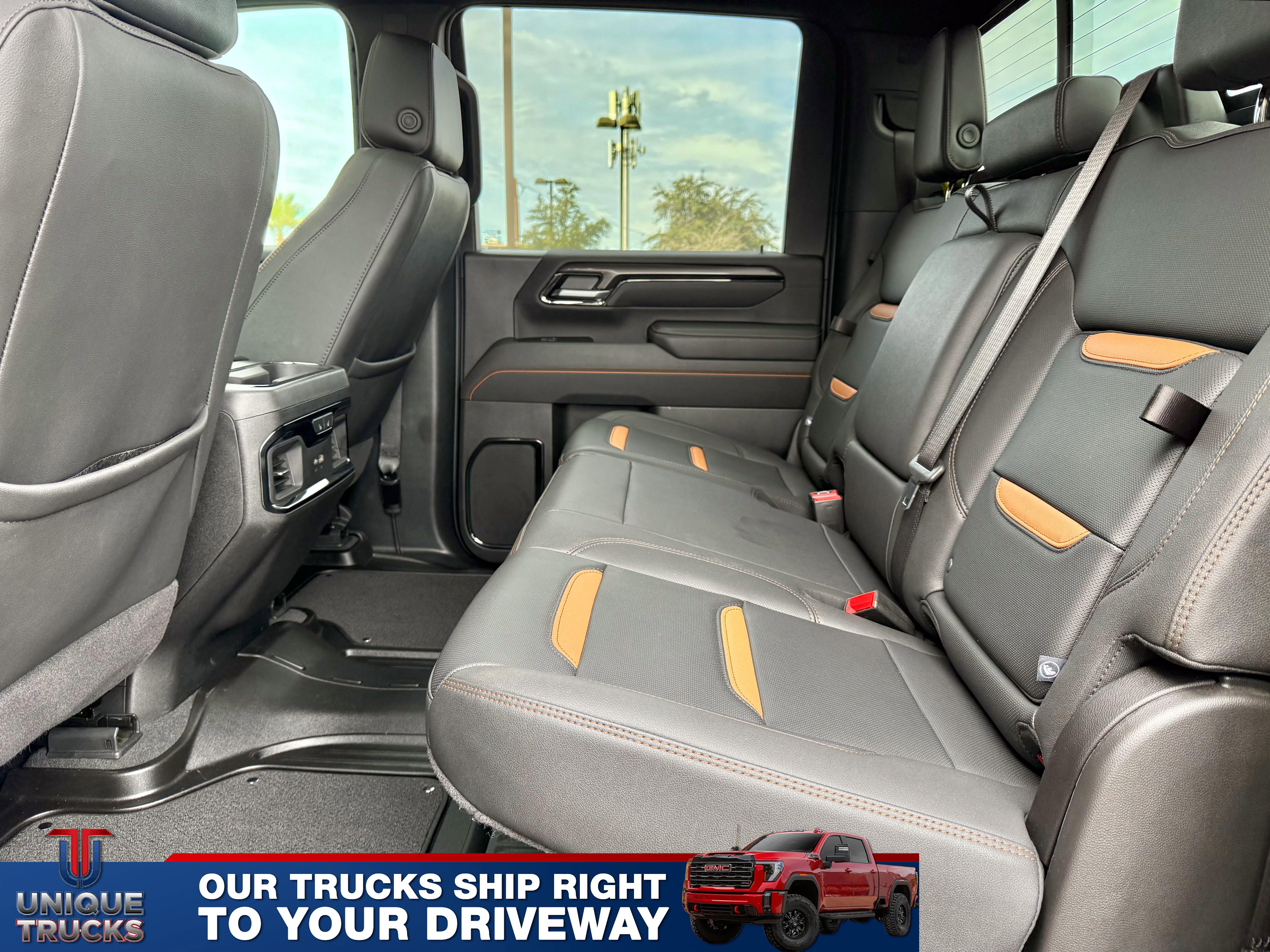 Used 2025 GMC Sierra 3500 AT4 w/ AT4 Premium Plus Package image 23